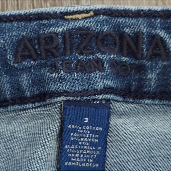 Arizona Jean Co Mid-Rise Distressed Skinny Jeans Raw Hem Size 3 - Picture 2 of 7